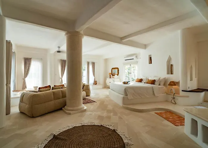 Отель La Santa Rosa 3*