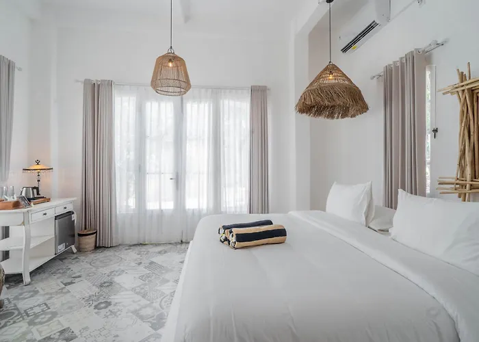 Отель La Santa Rosa 3*